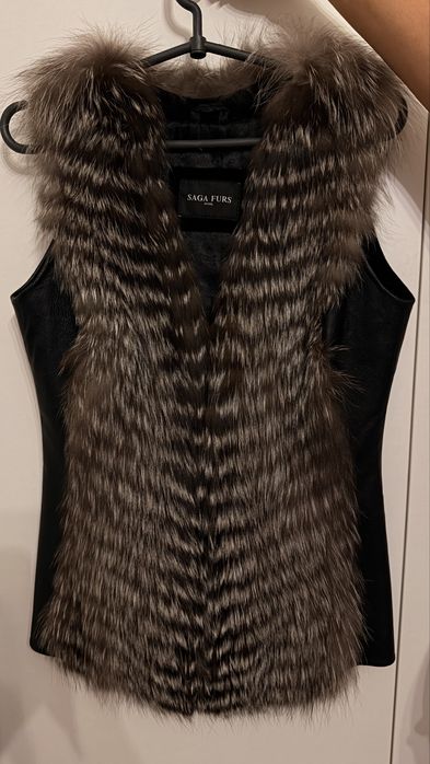 Продами хутряну жилетку Saga Furs