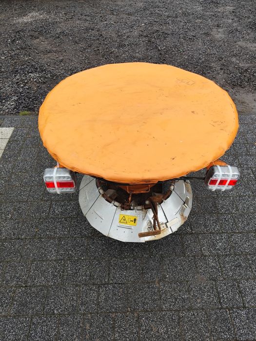 Traktor John Deere 4010 z osprzętem