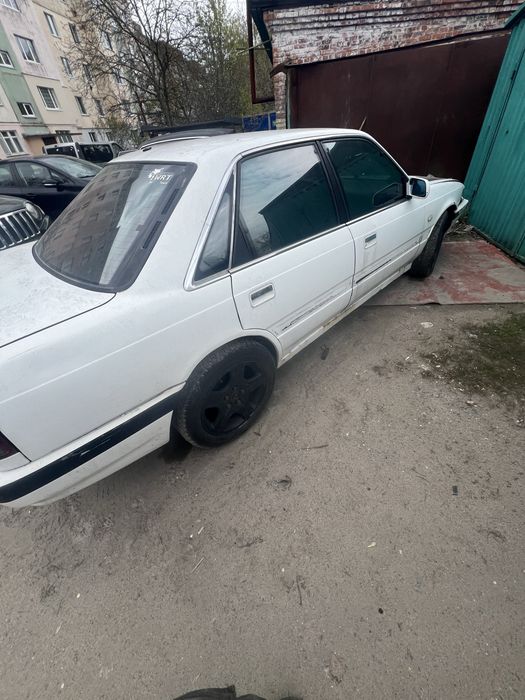 mazda 626 gd  1989год