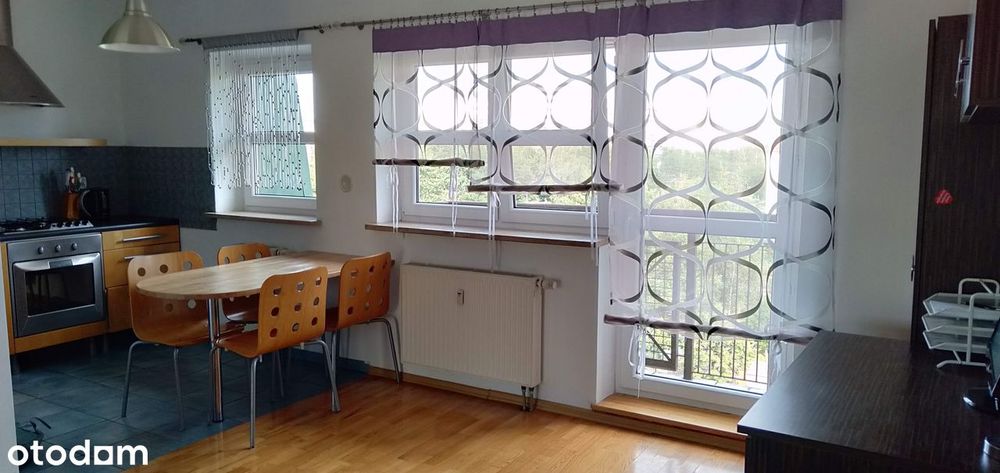 2 pokoje z balkonem | ostatnie piętro | winda | blisko Wisły