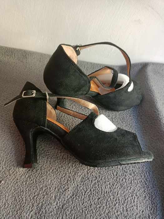 Buty taneczne zamszowe r. 34/35 (4.5)