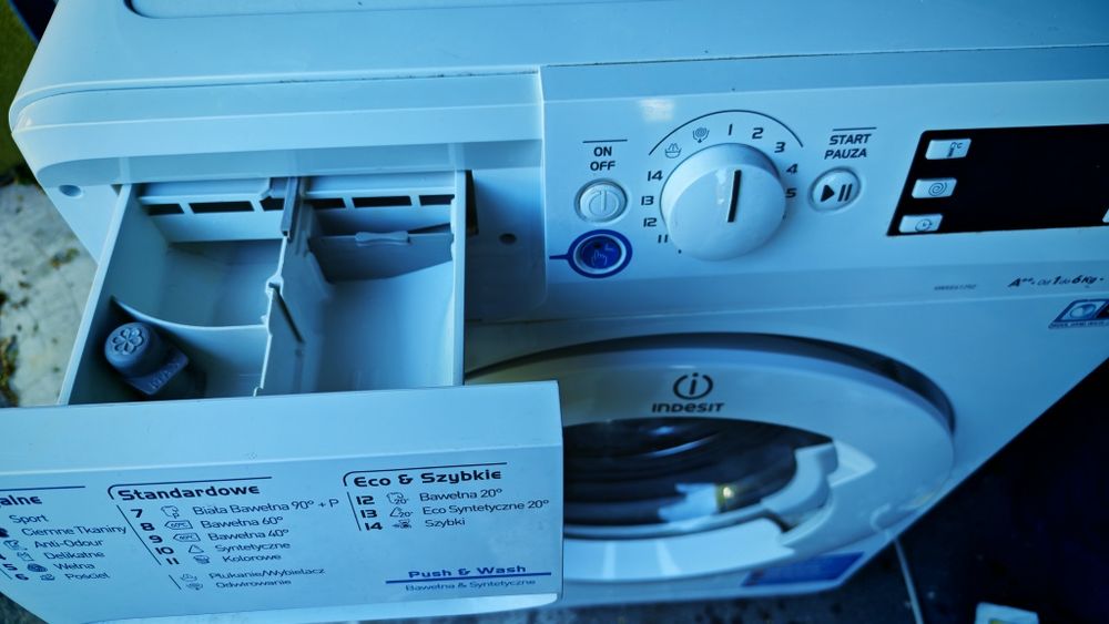 Pralka slim  indesit 42 cm
