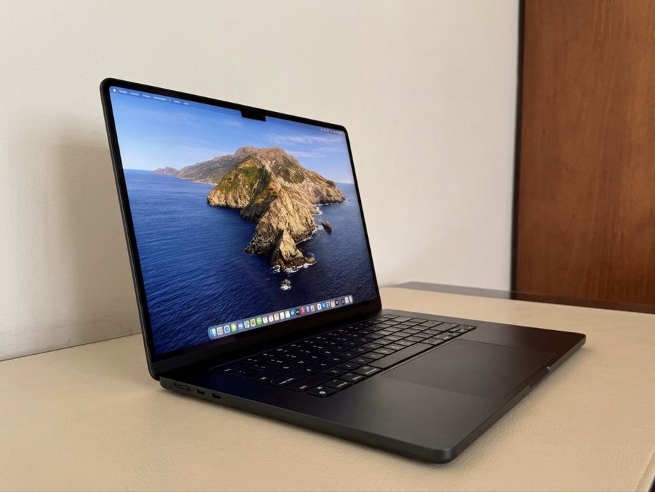 MacBook Air M3 15’’ | 16GB RAM | 1TB SSD | Garantia Apple até Julho de 2027
