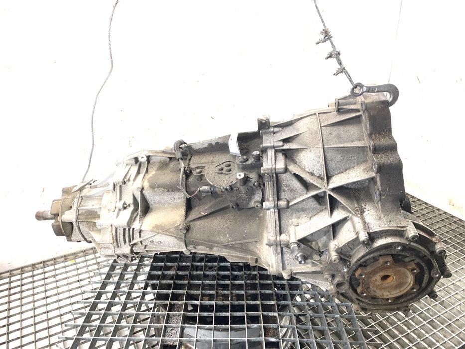 SKRZYNIA BIEGÓW AUDI A4 B8 0B4300040Q 3.0 240KM 07-15