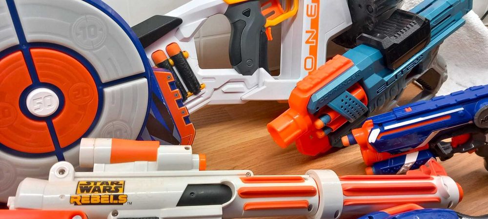 NERF: lote 12 armas e alvo