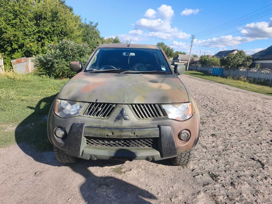 Авто mitsubishiL200