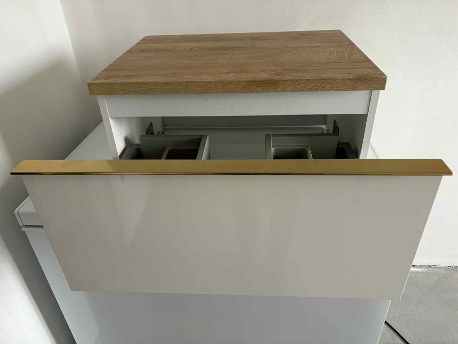 Szafka pod umywalkę