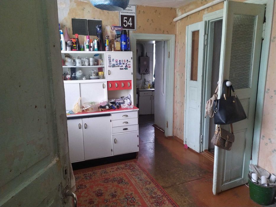 часть дома 1\3 на правом берегу 60м"