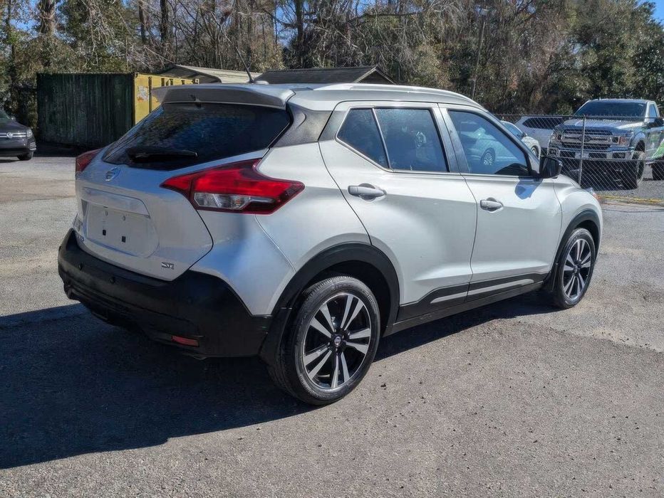 Nissan Kicks S      2021