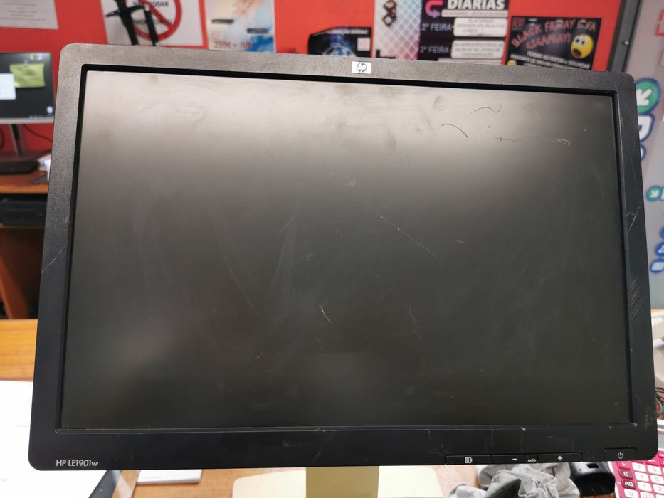 Monitores 17  várias marcas.