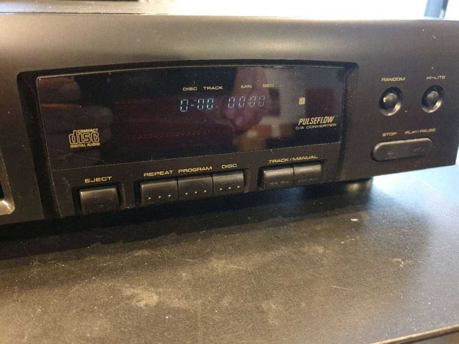 Сі - Ді   чейнджер Pioneer.