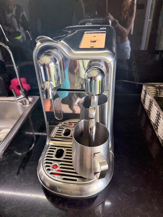 Vendo maquina cafe creatista prp nespresso