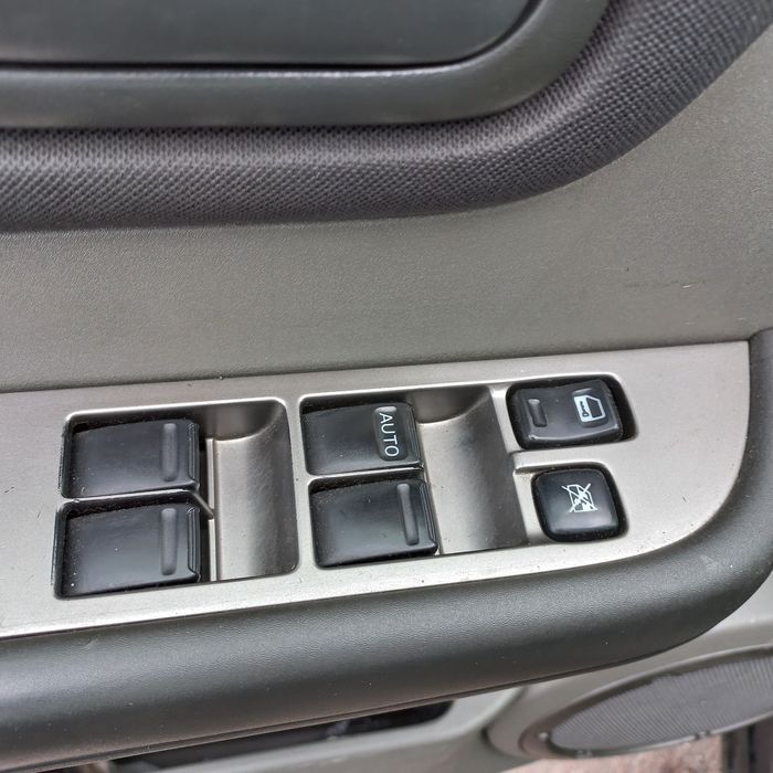 Авто для ЗСУ Nissan XTrail, 2005 року, 2.2 дизель