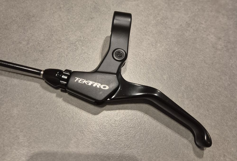 Hamulec mechaniczny przedni tektro