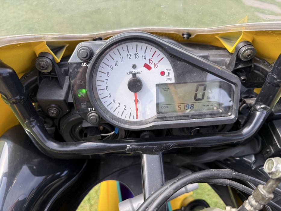 Suzuki GSX-R 600 tylko 5200 km