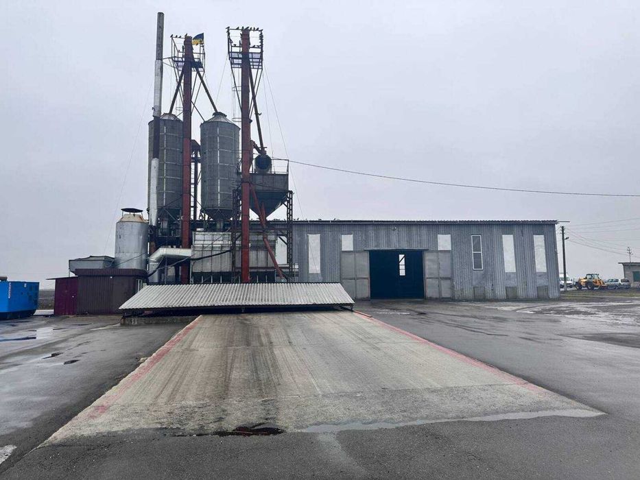 Продаж фермерського комплексу 26га. Земля, склади, сушарки, техніка