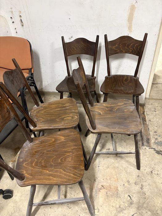 Krzesla patyczaki PRL drewniane -5 szt
