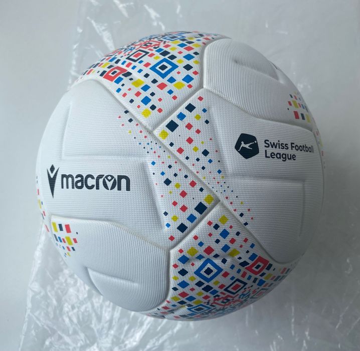 Футбольний м'яч Macron SFL SWISS League Fifa PRO