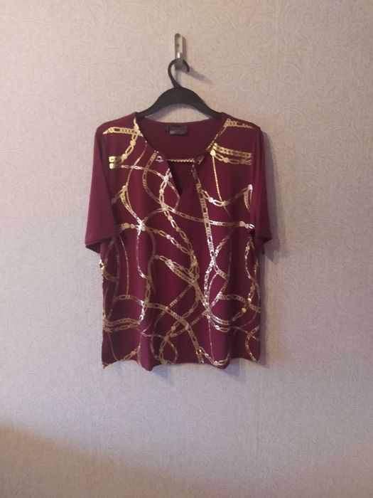 Bluzka z krotkim rekawem rozm 44/46 - XL-codzienno/wyjsciowa