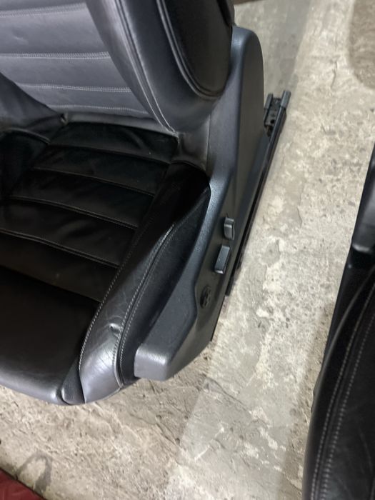 Шкіряний салон пежо 508