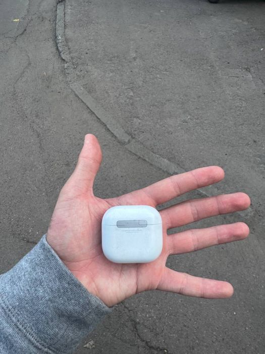Airpods 4, в ідеальному стані