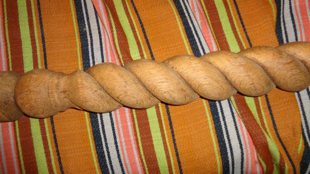 Słup spirala -polski dąb