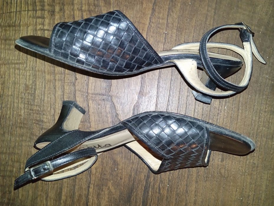 Sandálias Couro Salto Azul Escuro Vintage - Sarita