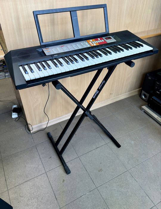 Keyboard YAMAHA PSR-F150 + Stojak / Idealny do nauki gry / Ładny stan