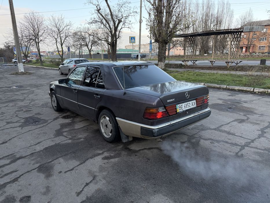 Продам мерседес 124 на автомате