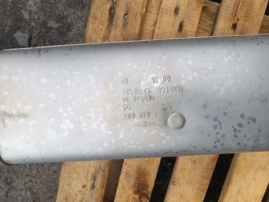 Вихлопна bmw f10 n20b20 вихлопна труба бмв ф10 глушник bmw f10