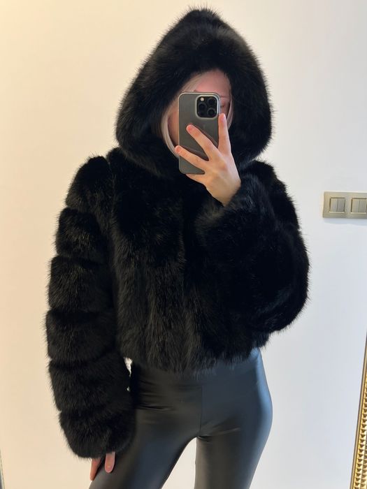 HIT Ciepłe czarne sztuczne futro futerko z kapturem oversize modne