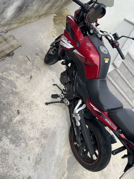 Benelli TRK 251