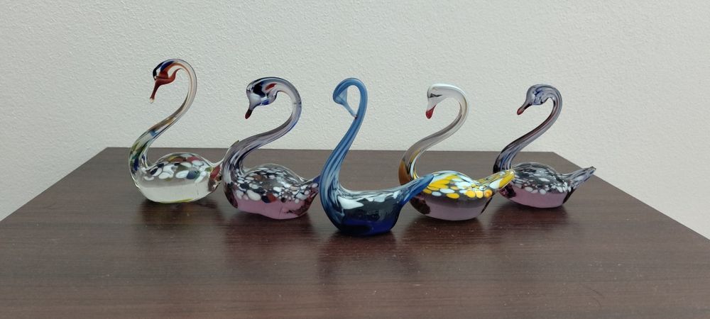 Łabędzie szklane.