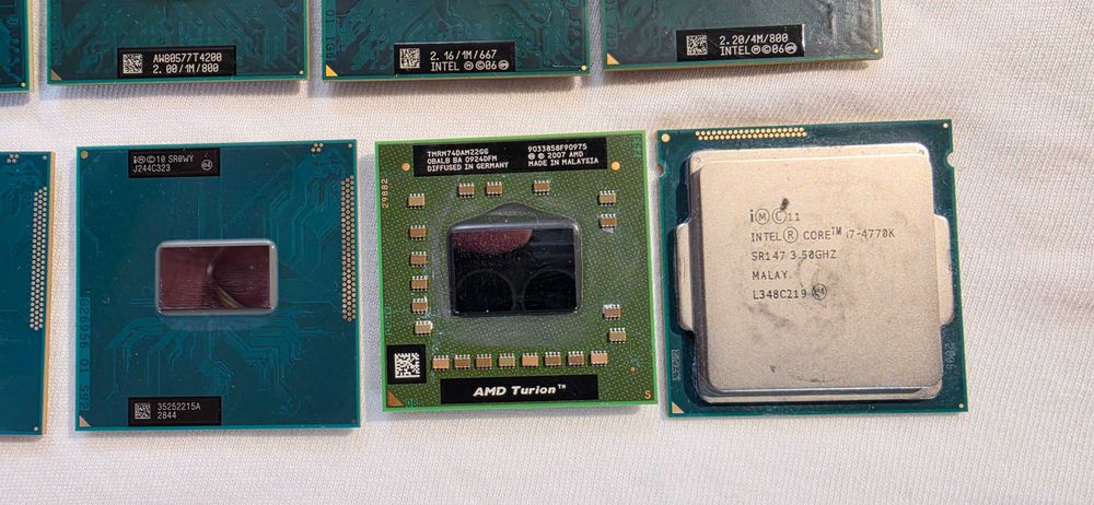 Processadores Vários Computadores Portáteis