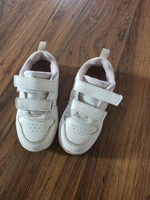 Dziewczęce sneakersy reebok, r.24