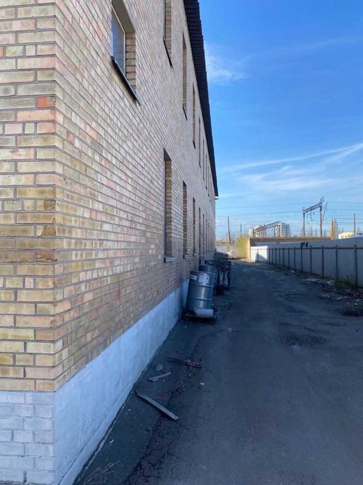 Склад 1600 м2 Дарниця