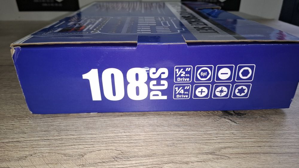 Набір інструментів 108 елементів в Кейсі