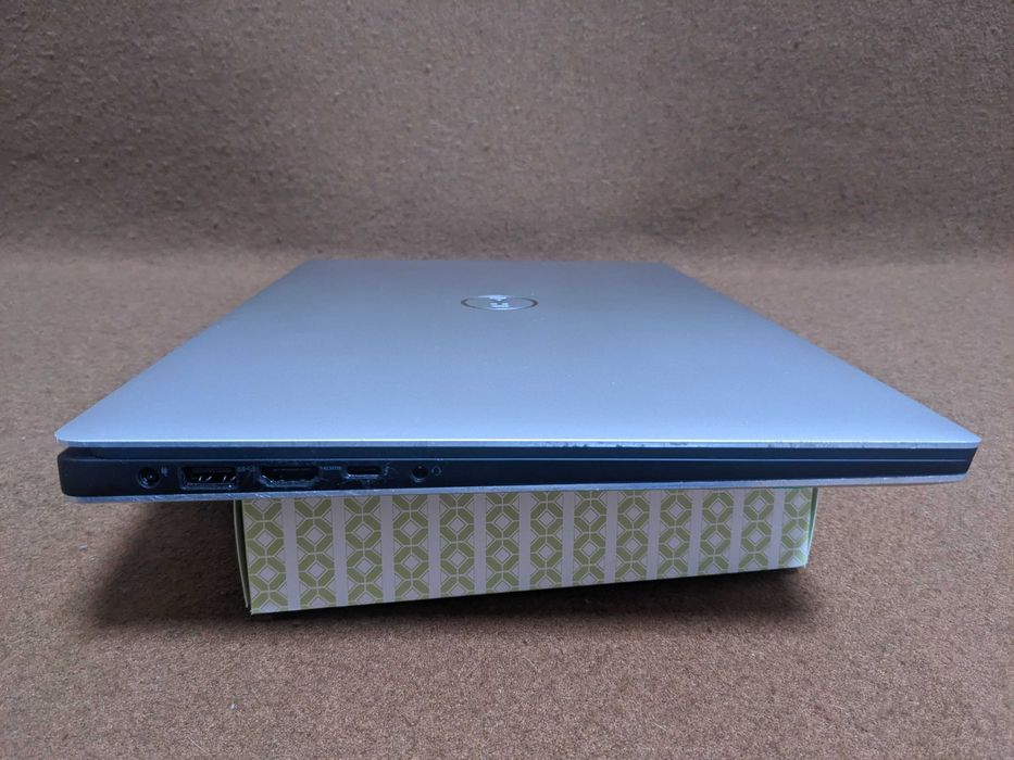 Dell Precision 5530 15.6"FHD i7-8850H 16GB 512GB SSD Quadro P2000 4GB