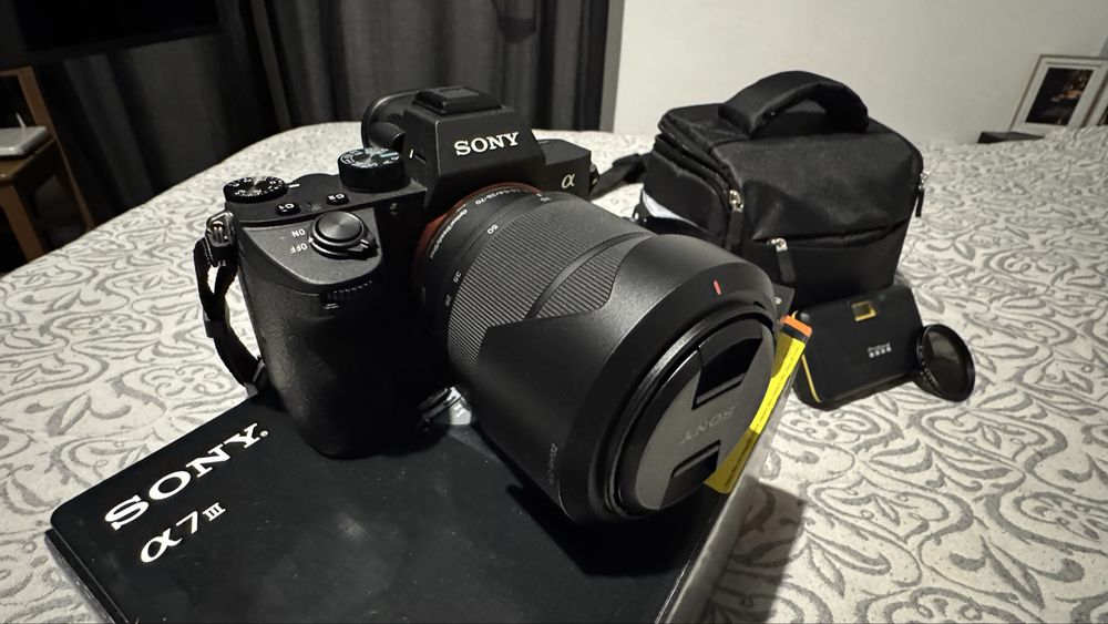 Sony AIII + 28-70mm (Novo)