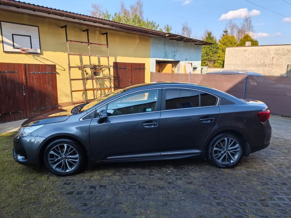 Toyota Avensis Toyota Avensis 1.8 VVT  Premium Style Exec