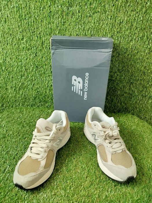 Buty New Balance 2002R