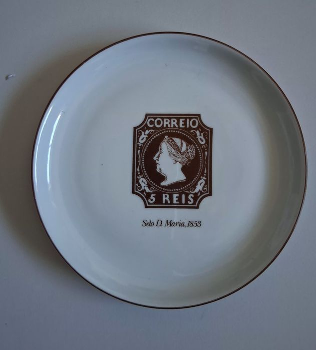 2 Pratos CTT - Decoração Sépia "Selo D. Maria II" e " Telefone Bell"