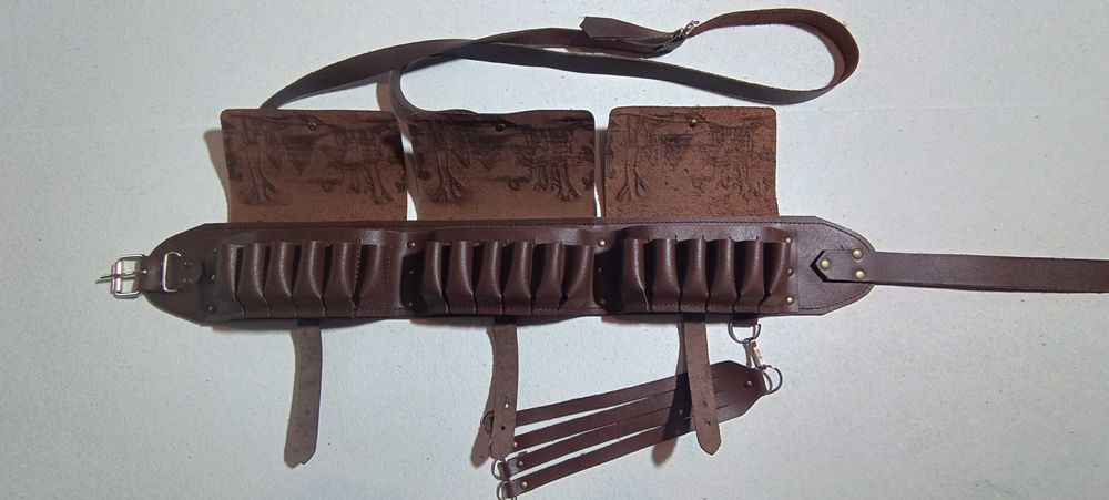 Патронташ кожаный закрытый двухрядный на 36патр.(12,16к)"Подарочный"