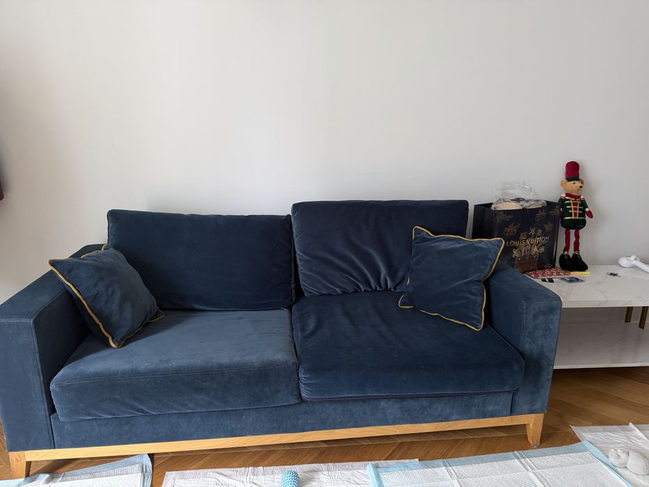 Rozkładana sofa na zamówienie (welur Wola