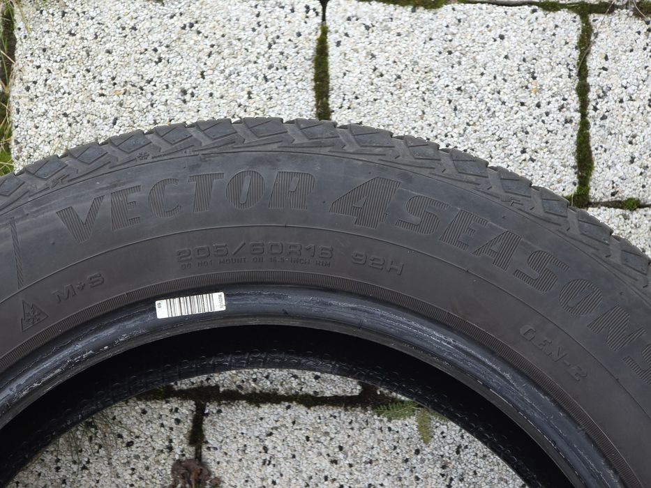 4x całoroczne Good Year Vector 4Seasons Gen2 205/60 R16
