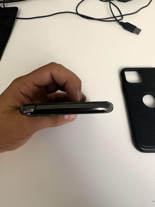Iphone 11 pro stan idealny