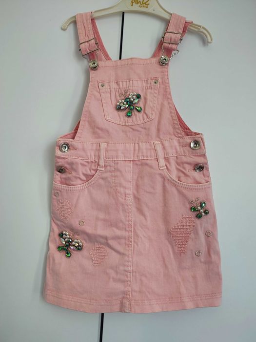 Сарафан для дівчинки 4-5 років