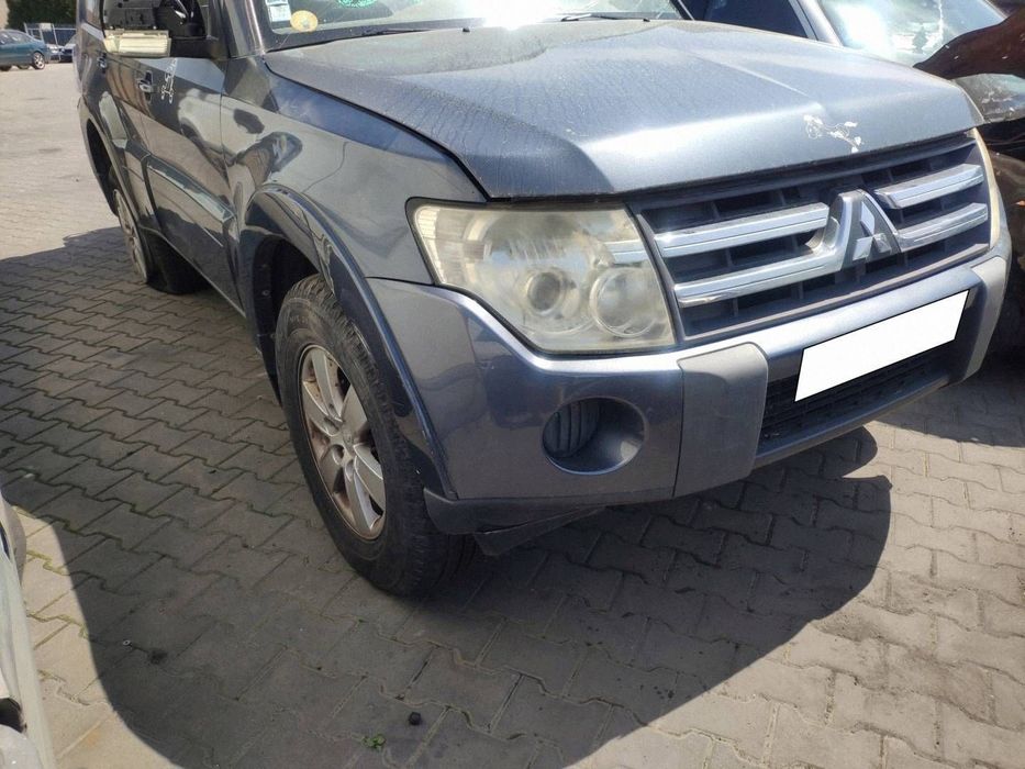 mitsubishi pajero 4 iv przód zderzak lampa maska błotnik atrapa a72 a72b