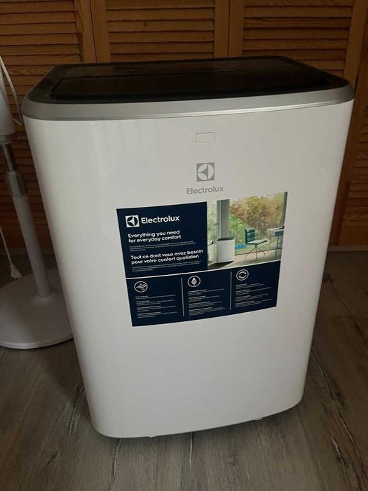 Кондиціонер мобільний Electrolux EXP26U338HW