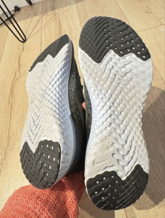 Tenis Nike Epic React Flyknit  2. Nr 42